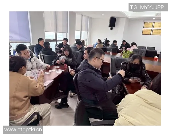 武汉攀岩队创新阵地战术探索助力竞技水平提升与团队凝聚力增强 武汉攀岩队创新阵地战术探索助力竞技水平提升与团队凝聚力增强